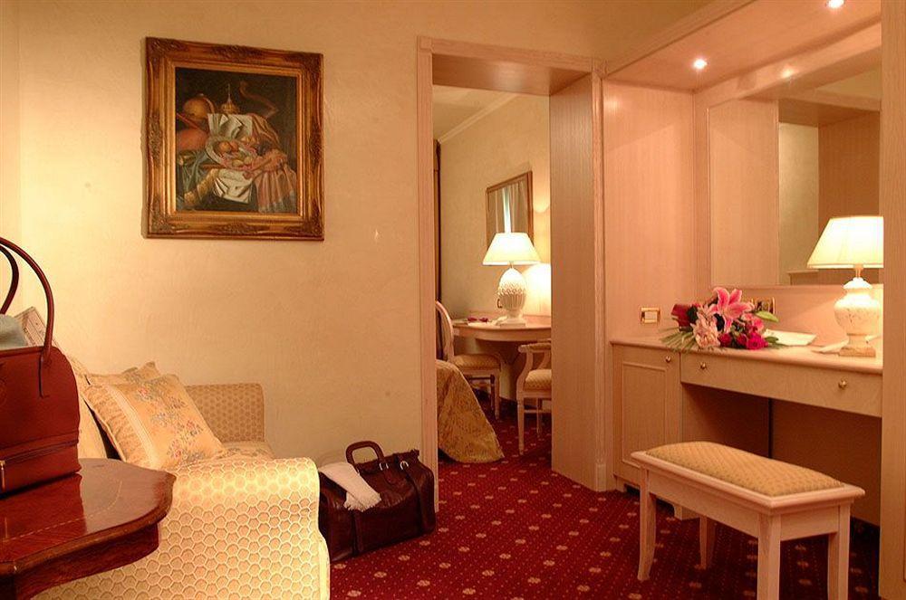 De Londres Hotel 4*